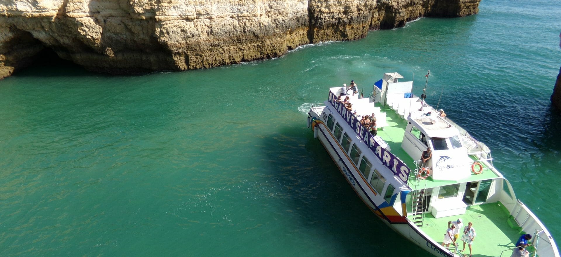 albufeira-catamaran-trips-1-1920x880