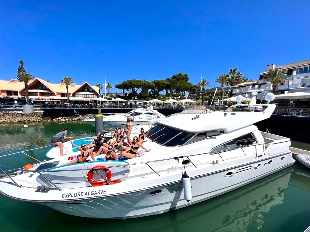 vilamoura hen do yacht charter